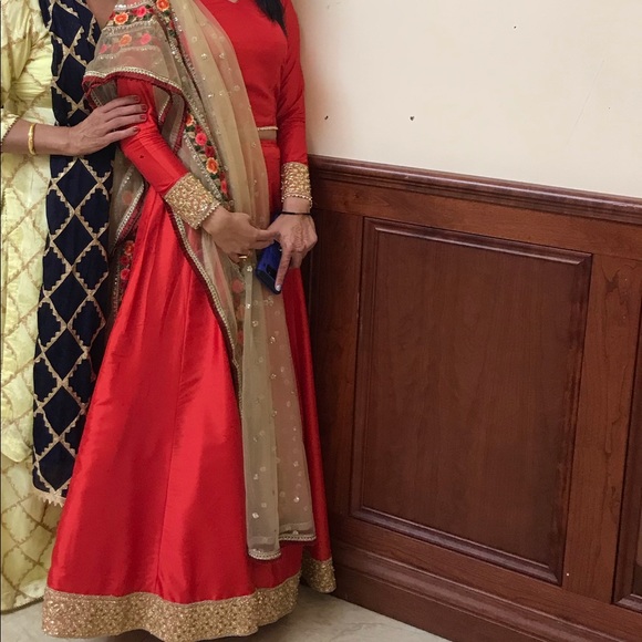 Red Lehnga Choli - Picture 3 of 3